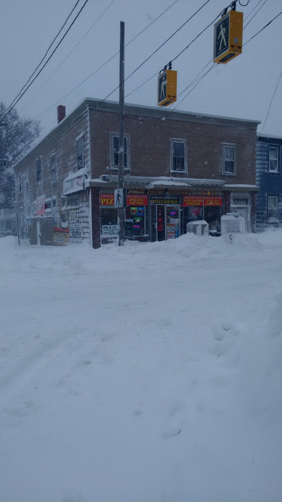 Jubilee Junction Convenience & Take Out | 6273 Jubilee Rd, Halifax, NS B3H 2G4, Canada | Phone: (902) 422-6957
