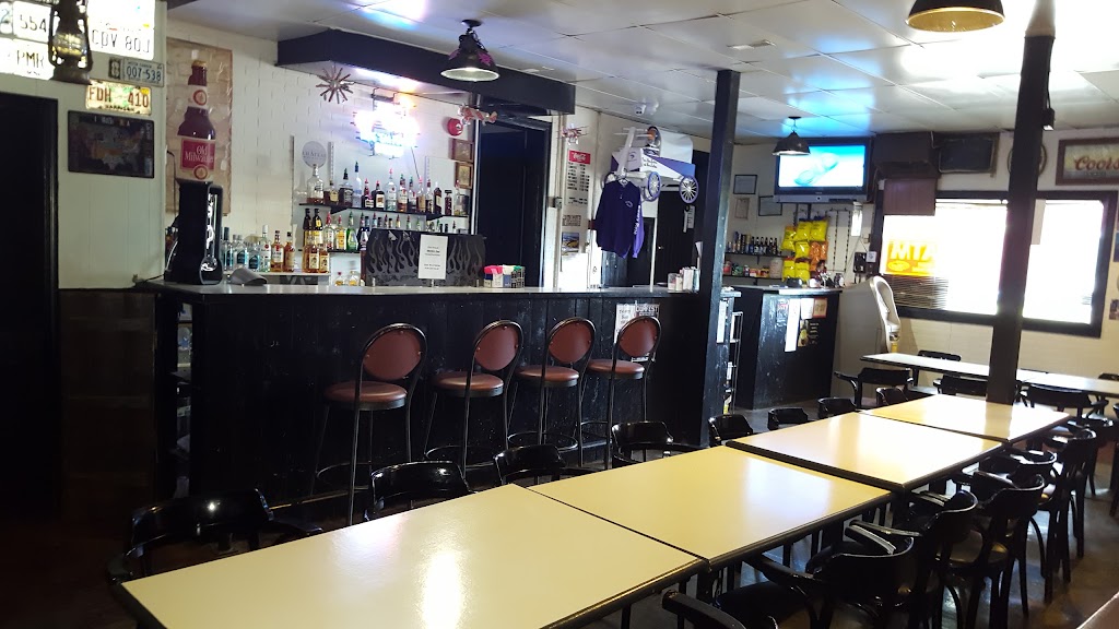 Clive Hotel | 5102 50th St, Clive, AB T0C 0Y0, Canada | Phone: (403) 784-3334