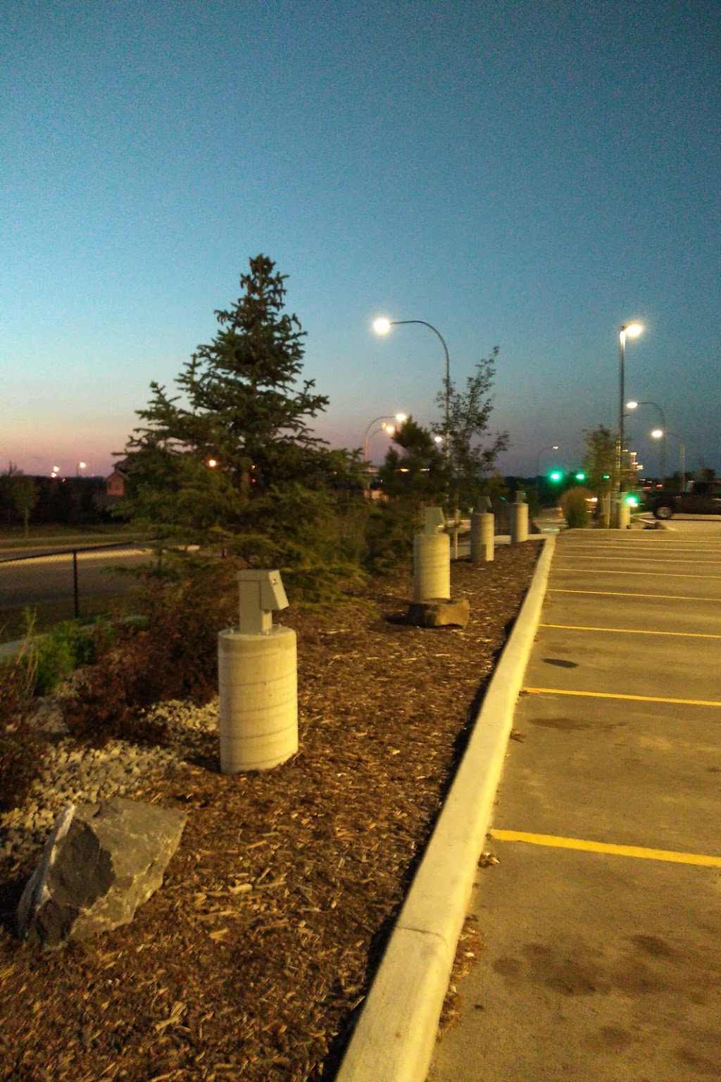 South Bank Centre | 104-105 Southbank Blvd, Okotoks, AB T1S 0J3, Canada | Phone: (416) 866-3033