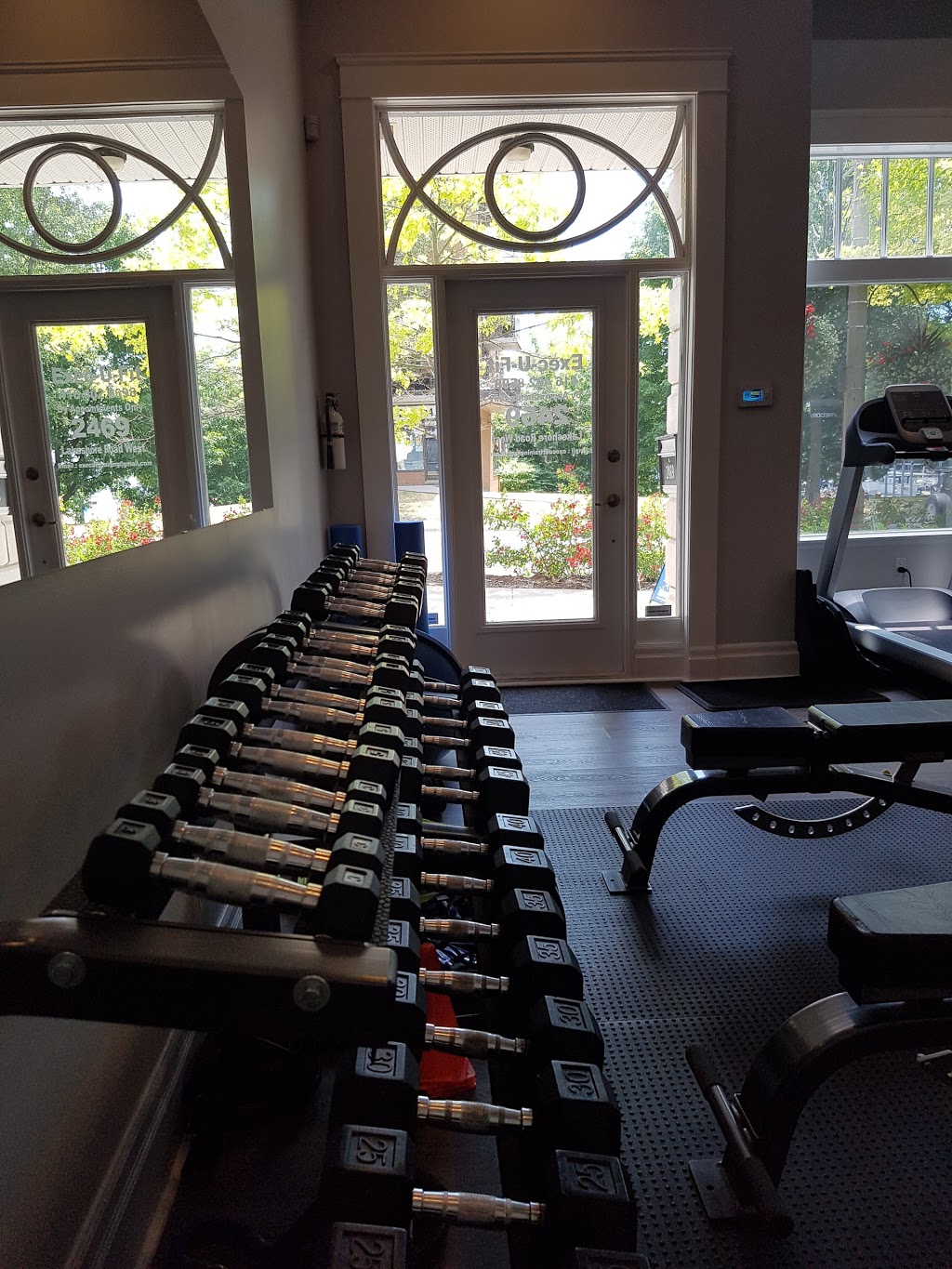 Exec-U-Fit Personal Fitness Training Centre | 2469 Lakeshore Rd W, Oakville, ON L6L 1H9, Canada | Phone: (416) 402-8698