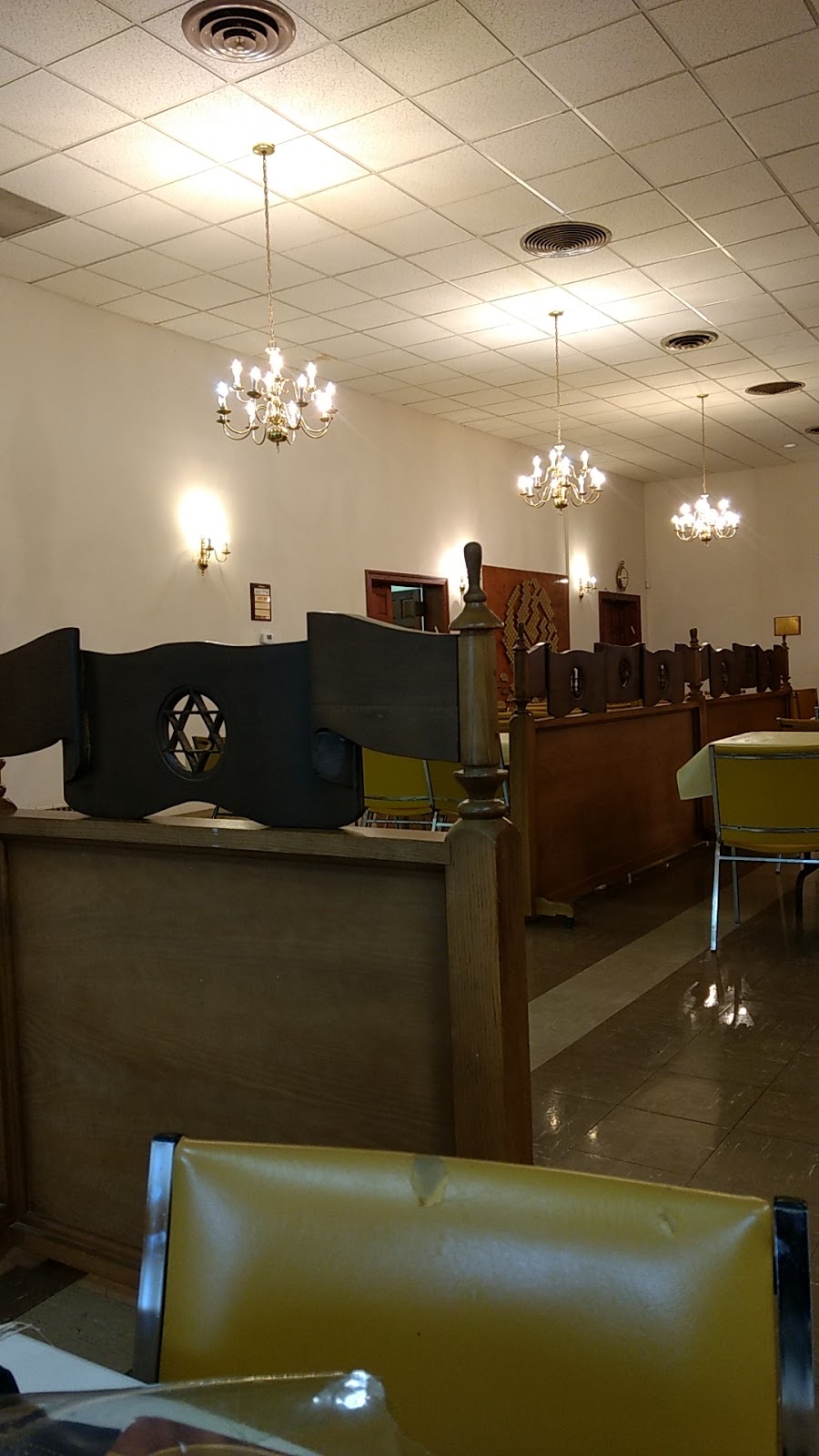 Beth Tefilah Synagogue | 1210 Adelaide St N, London, ON N5Y 4T6, Canada | Phone: (519) 433-7081