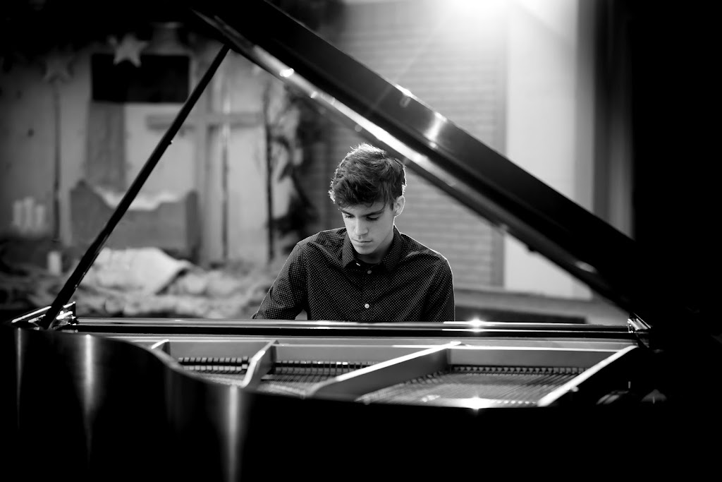 Brad Heintzman Music Studio | 1304 49a St NW, Edmonton, AB T6L 6H6, Canada | Phone: (780) 975-4519