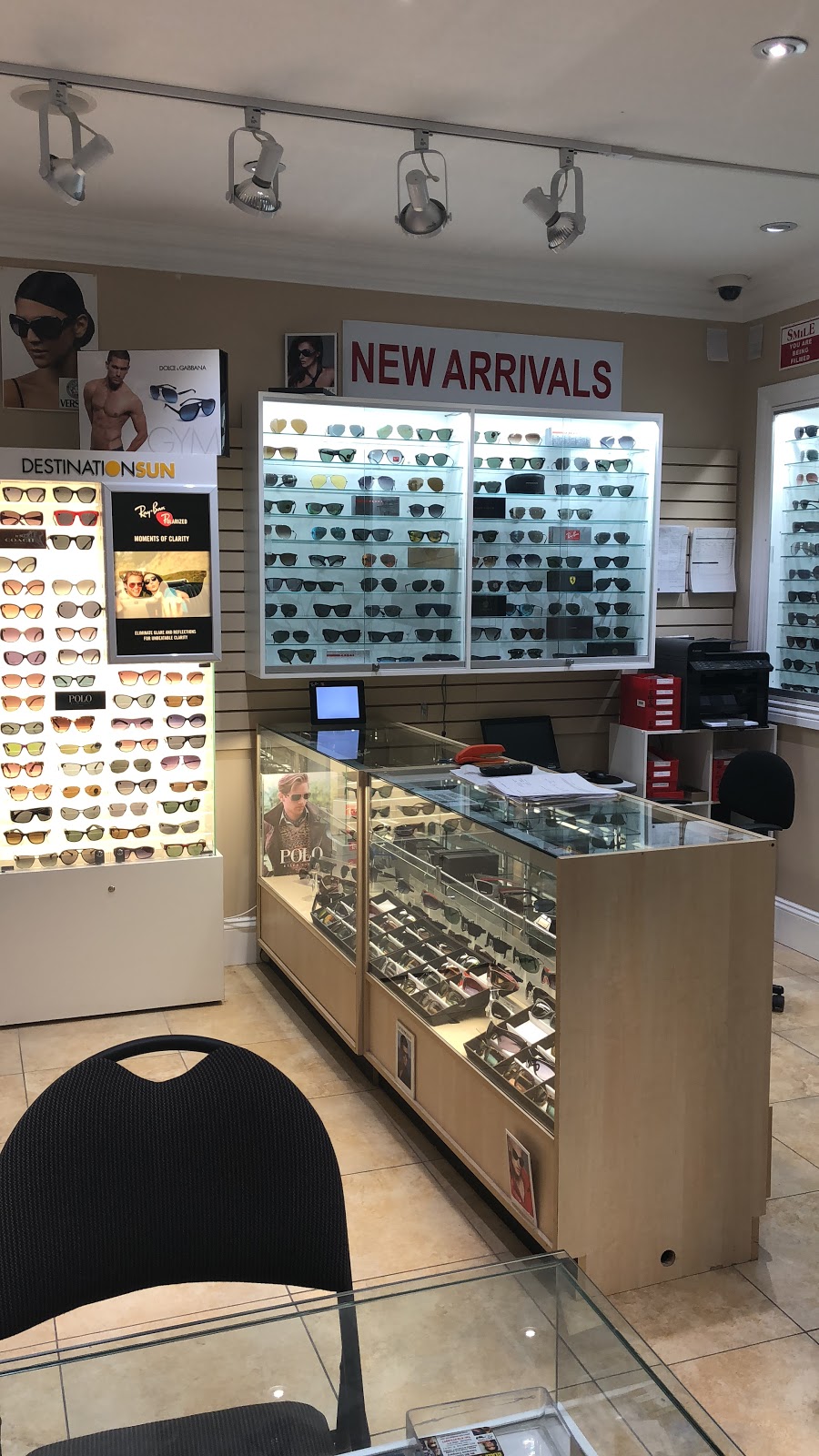 Glaze Opticals | 6923 Steeles Ave W #2, Etobicoke, ON M9W 6T6, Canada | Phone: (416) 213-0077