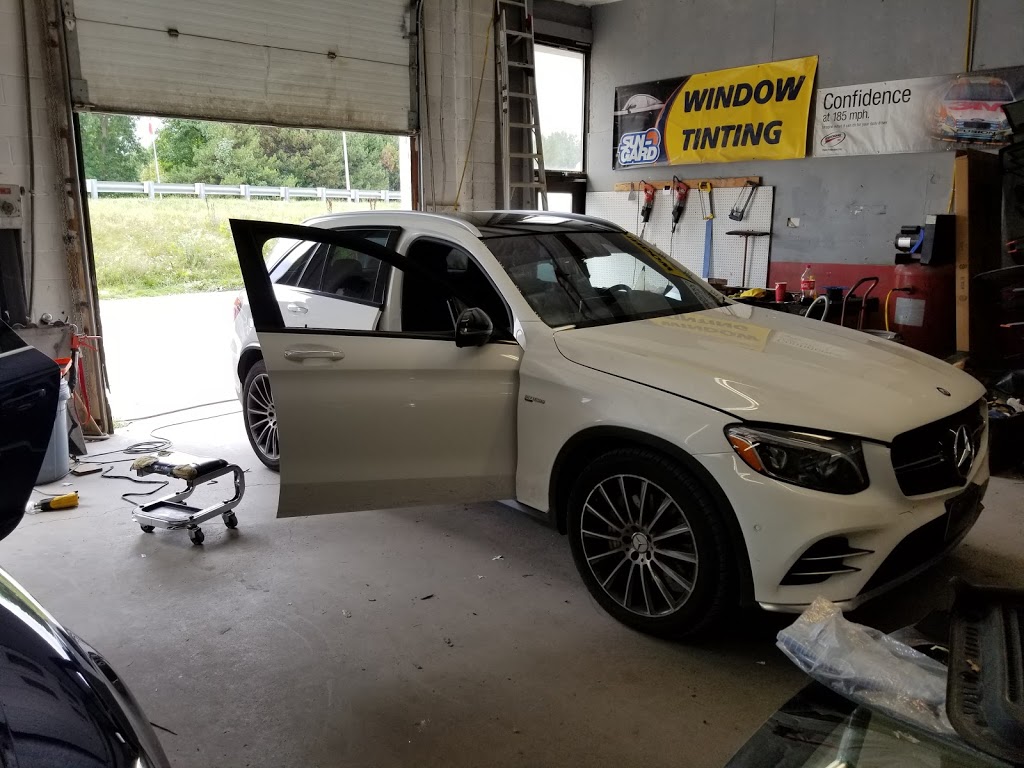 Standard Auto Glass, Tinting & Detailing - Serving Collingwood S | 2664 Concession Rd 6, Collingwood, ON L9Y 3Z1, Canada | Phone: (705) 445-6710