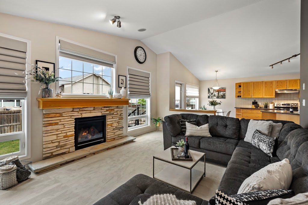 Amber Treichel, Winnipeg REALTOR® // RE/MAX | 942 St Marys Rd, Winnipeg, MB R2M 3R5, Canada | Phone: (204) 293-8332
