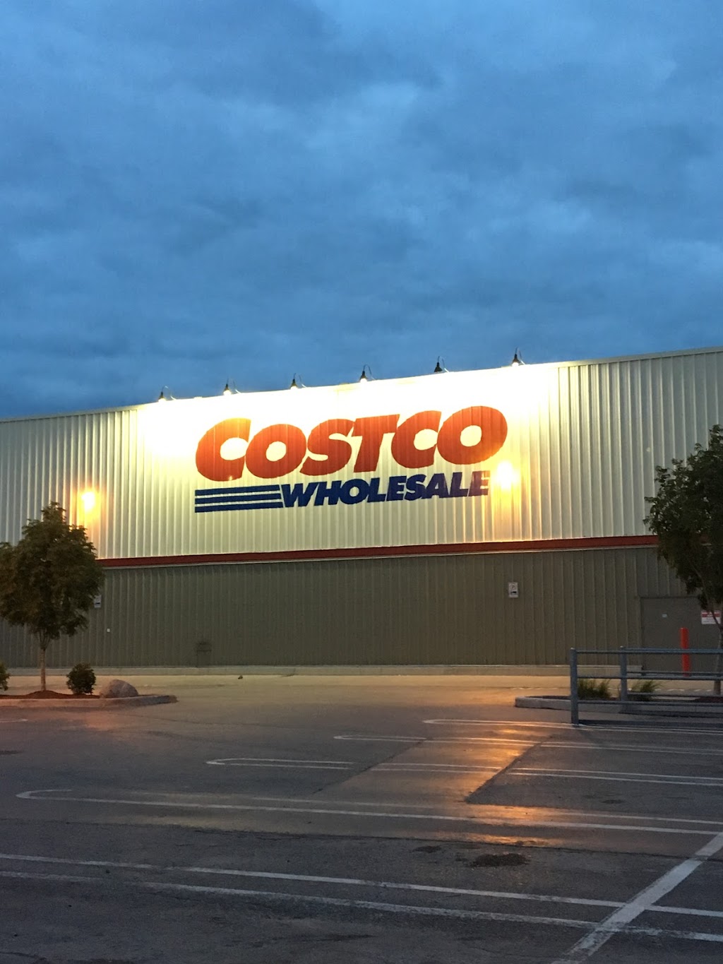 Costco Wholesale | 1499 Regent Ave W, Winnipeg, MB R2C 4M4, Canada | Phone: (204) 654-4214