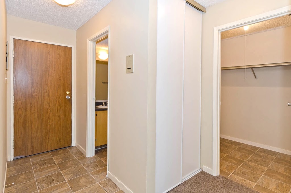 Westwinds Village | 5325 26 Ave SW, Calgary, AB T3E 6N3, Canada | Phone: (403) 508-0501