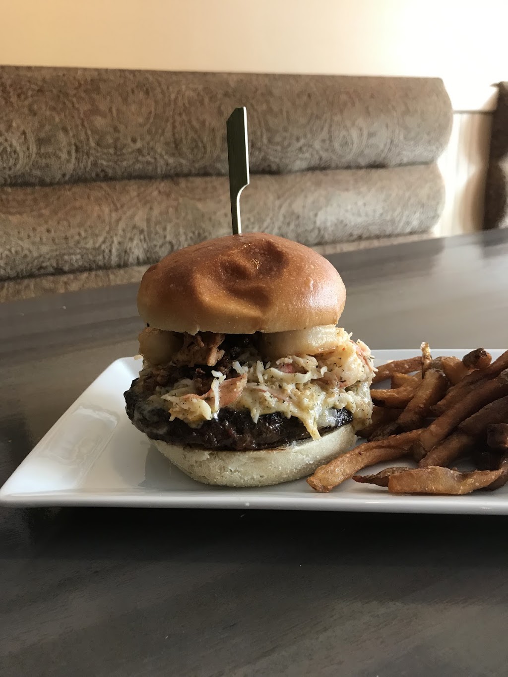 Grâz | 38 Bolton St, Bobcaygeon, ON K0M 1A0, Canada | Phone: (705) 738-6343