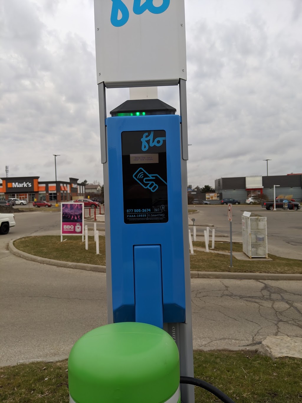 Flo Canadian Tire Woodstock | 465 Norwich Ave, Woodstock, ON N4S 9A2, Canada | Phone: (855) 543-8356