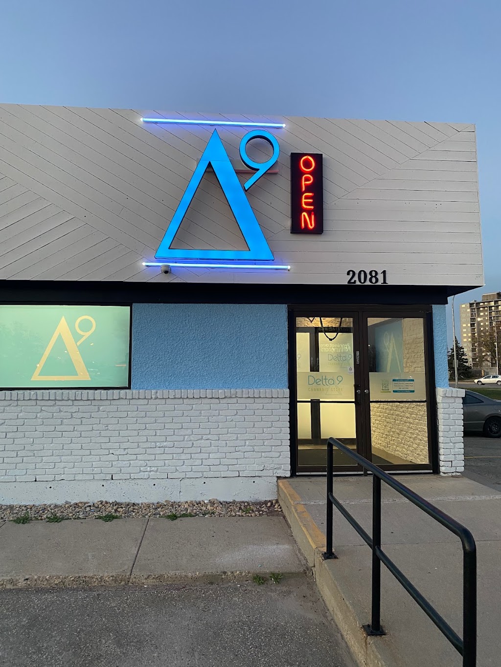 Delta 9 Cannabis Store | 2081 Pembina Hwy, Winnipeg, MB R3T 5J9, Canada | Phone: (204) 224-7320