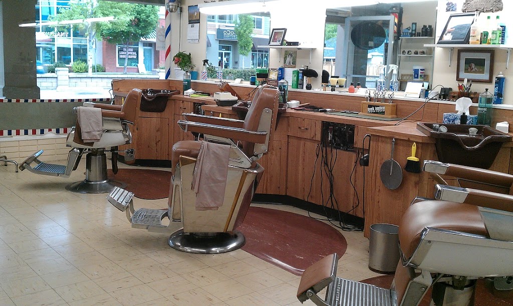 Kelowna Barber Shop | hair care | 2650 Pandosy St, Kelowna, BC V1Y 1V6, Canada | 2507627744 OR +1 250-762-7744