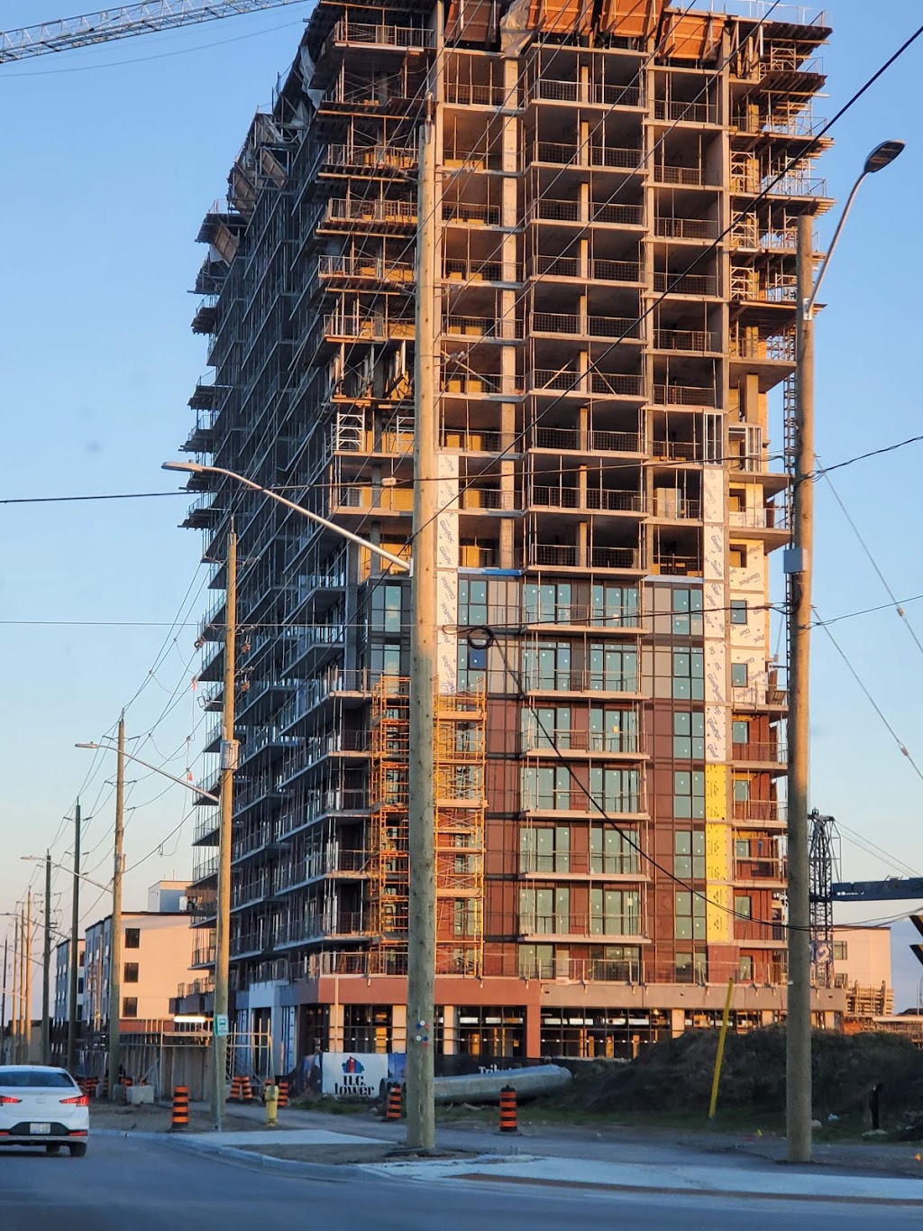U C Tower Condos Oshawa | Simcoe Street North, Winchester Rd W, Oshawa, ON L1L 0C1, Canada | Phone: (647) 720-4064