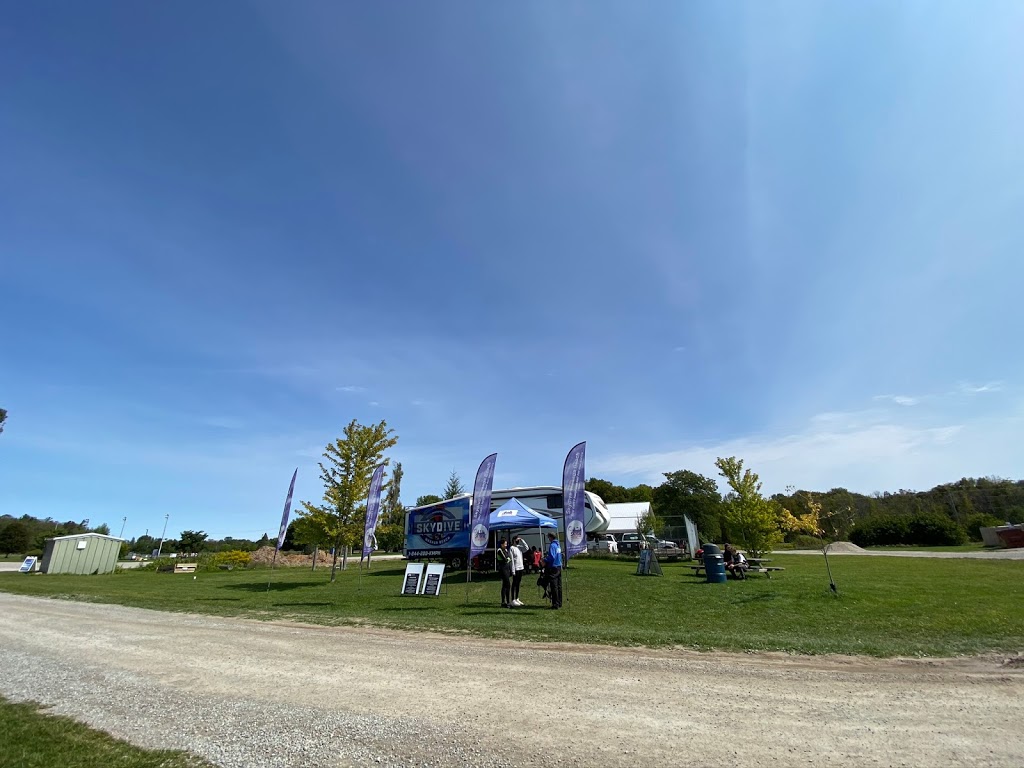 Skydive Wasaga Beach Inc | 1888 Klondike Park Rd, Wasaga Beach, ON L9Z 1L3, Canada | Phone: (844) 200-5674