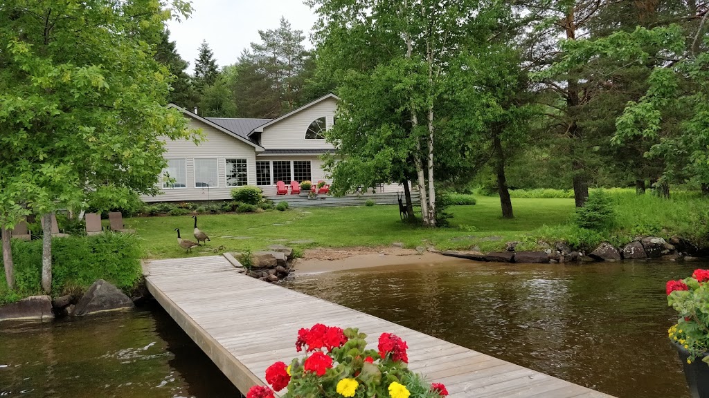Swallowdale Inn | Roe Rd, Huntsville, ON P1H 0A5, Canada | Phone: (705) 783-5225