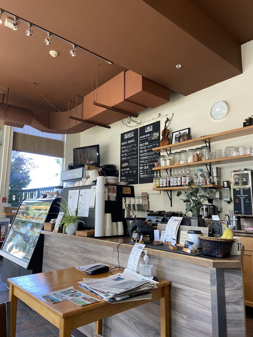 Loft and Ladder Coffee House | 101-932 Johnson St, Victoria, BC V8V 3N4, Canada | Phone: (250) 361-3996