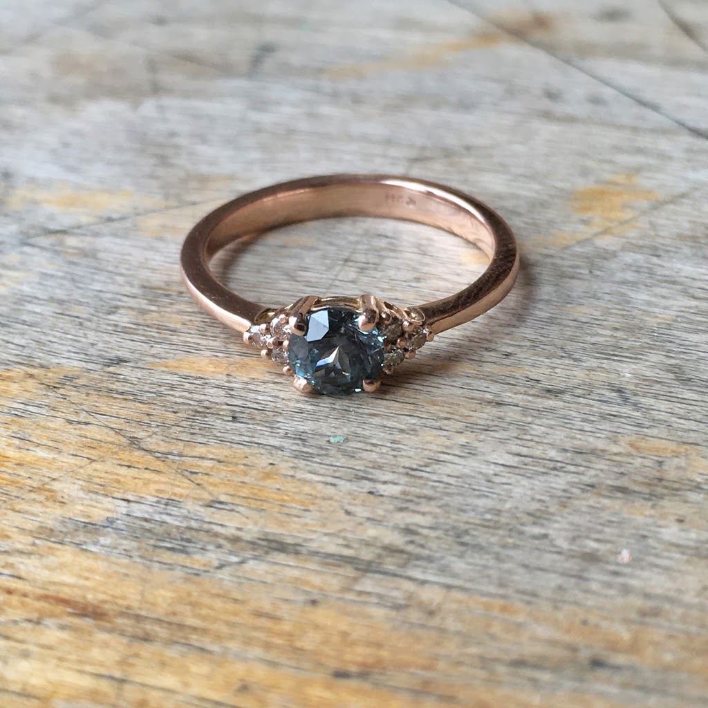 Suzanne Crudden Custom Jewellery | 116 Sherbourne St, Toronto, ON M5A 2R2, Canada | Phone: (416) 788-2875