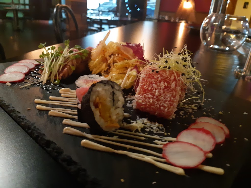 Resto Bar Suite 117 | 112 Av. de lÉglise, Dolbeau-Mistassini, QC G8L 4W4, Canada | Phone: (418) 276-5666