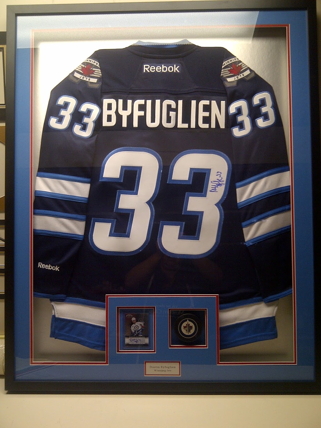 On Display Custom Framing | 27 Elmvale Crescent, Winnipeg, MB R3R 2S3, Canada | Phone: (204) 297-9382