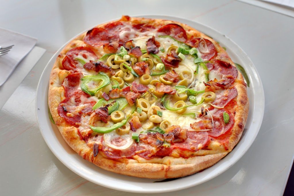 Restaurant Vincent | 6005 Boulevard Robert, Saint-Léonard, QC H1P 1M9, Canada | Phone: (514) 323-8694