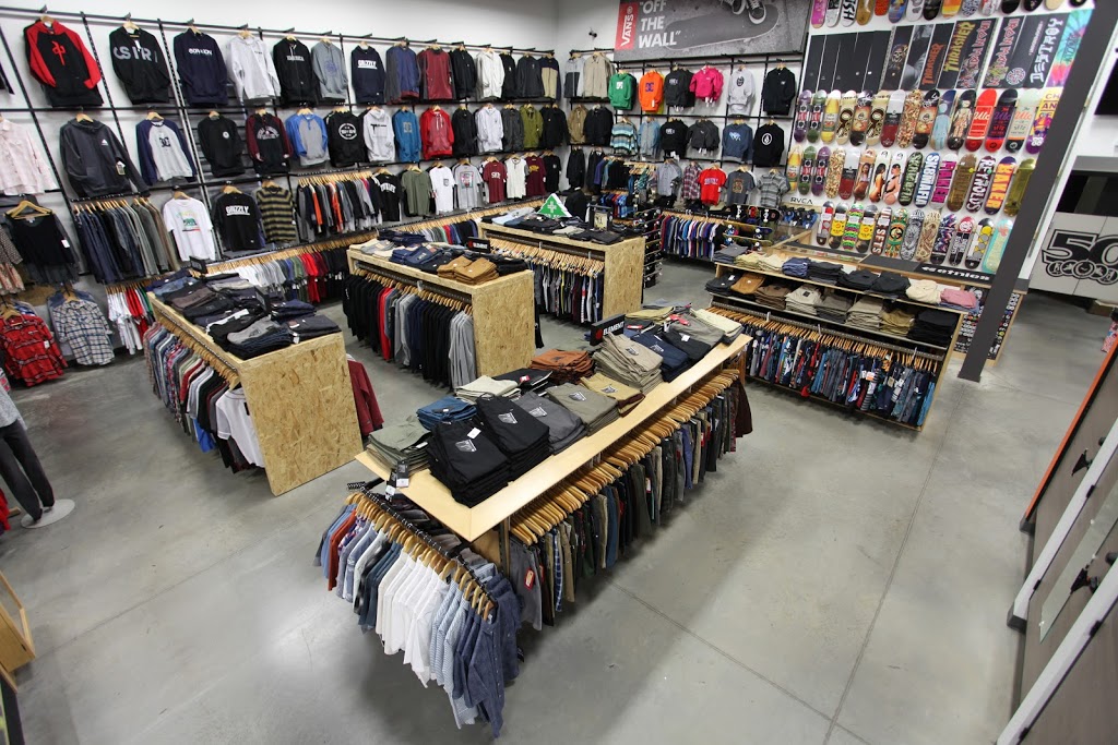 5-0 Boardshop | 1208 Rue de la Concorde, Lévis, QC G6W 0M7, Canada | Phone: (418) 834-4555