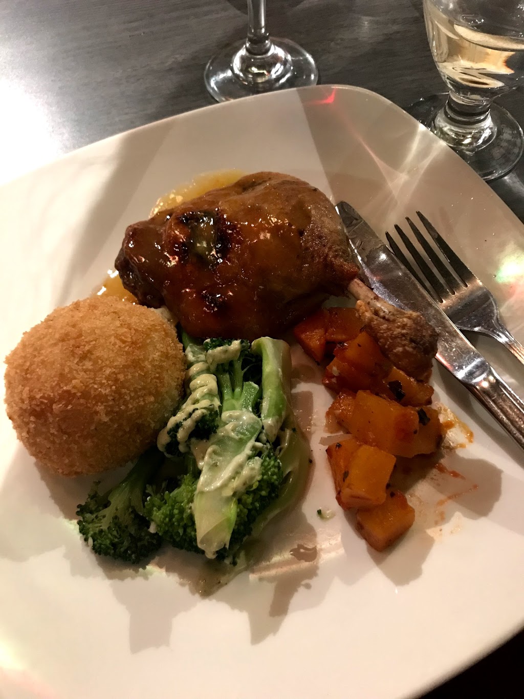 Infernos Bistro | 312 Des Meurons St, Winnipeg, MB R2H 2N6, Canada | Phone: (204) 262-7400
