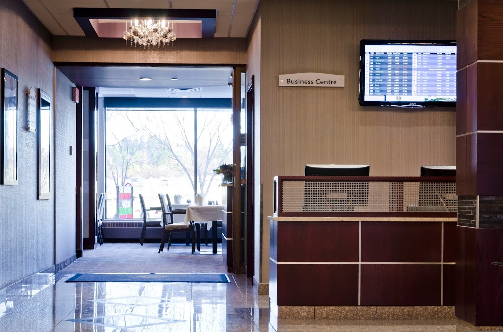 Park Town Hotel | 924 Spadina Crescent E, Saskatoon, SK S7K 3H5, Canada | Phone: (306) 244-5564