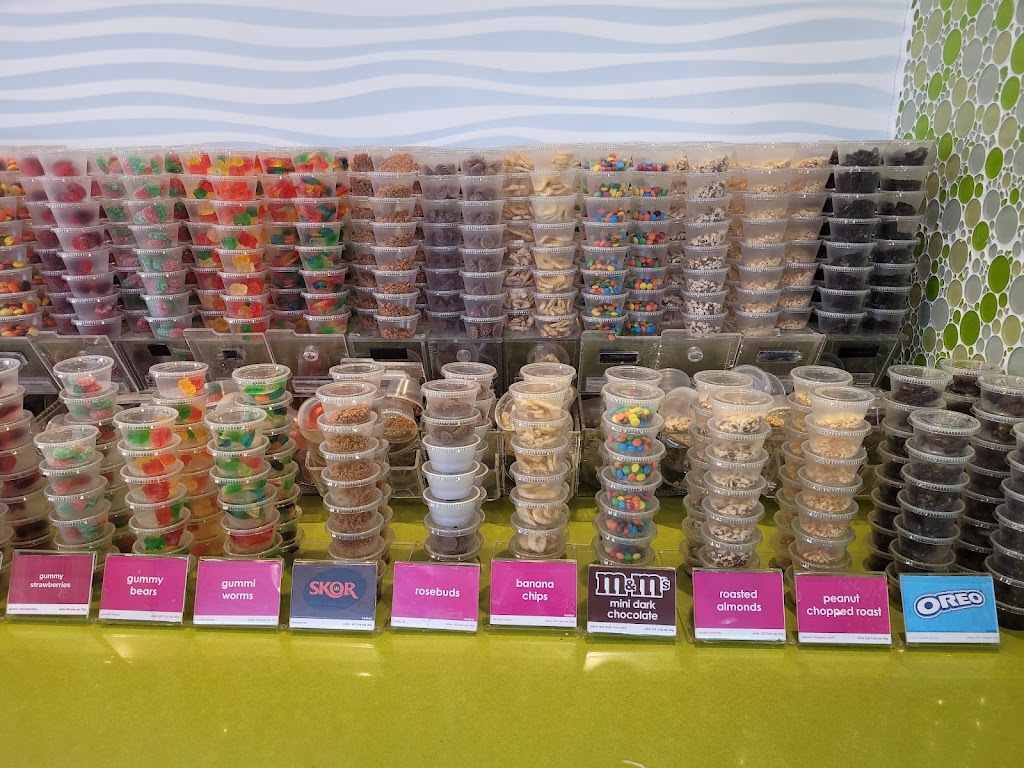 Menchies | Right across from Sunset Grill, 170 Jozo Weider Blvd Unit 21, The Blue Mountains, ON L9Y 0V2, Canada | Phone: (705) 446-9866