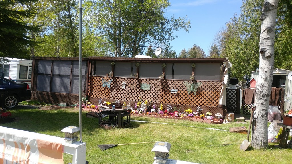 Summerbreeze Trailer Park | Trans-Canada Hwy, Cannington, ON L0E 1E0, Canada | Phone: (705) 437-4595