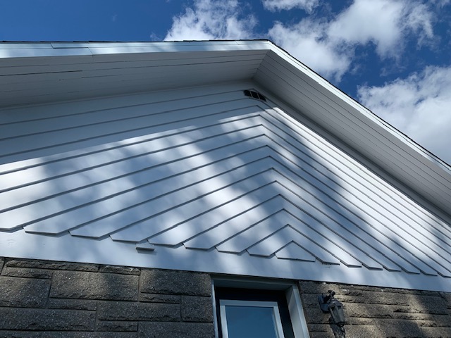 Dubeau Peintre Résidentiel Québec | 375 Rue Mathieu-Da Costa App 712, Québec, QC G2K 0K4, Canada | Phone: (418) 802-5754