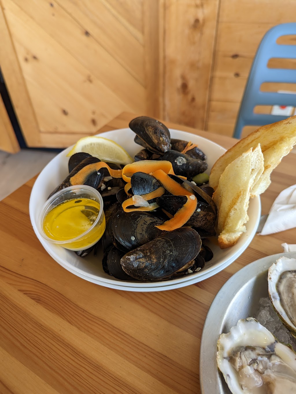 On The Dock | 318 Harbourview Dr, North Rustico, PE C0A 1X0, Canada | Phone: (902) 314-7715