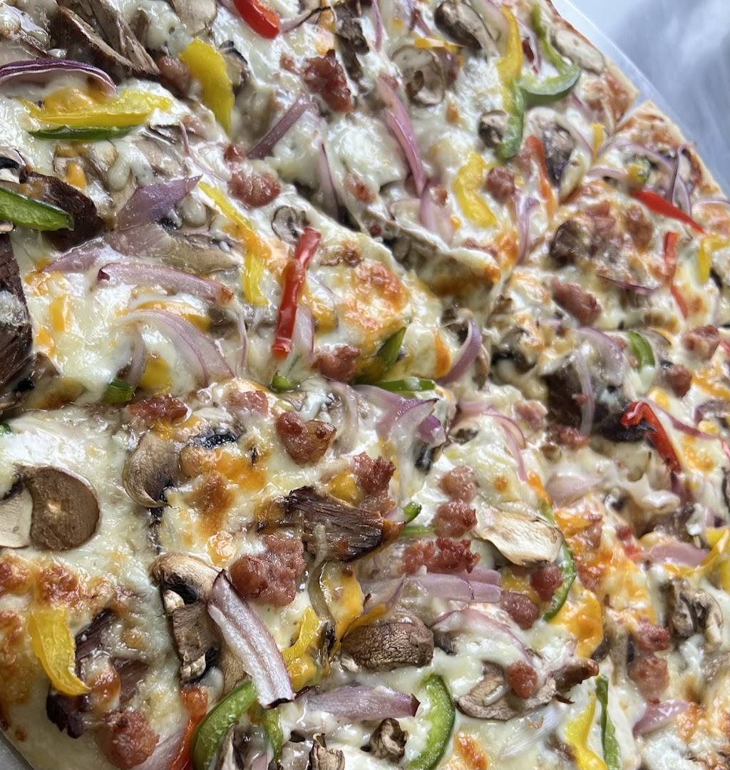 Viona Pizza | 3200 Homestead Dr, Mount Hope, ON L0R 1W0, Canada | Phone: (905) 271-3081