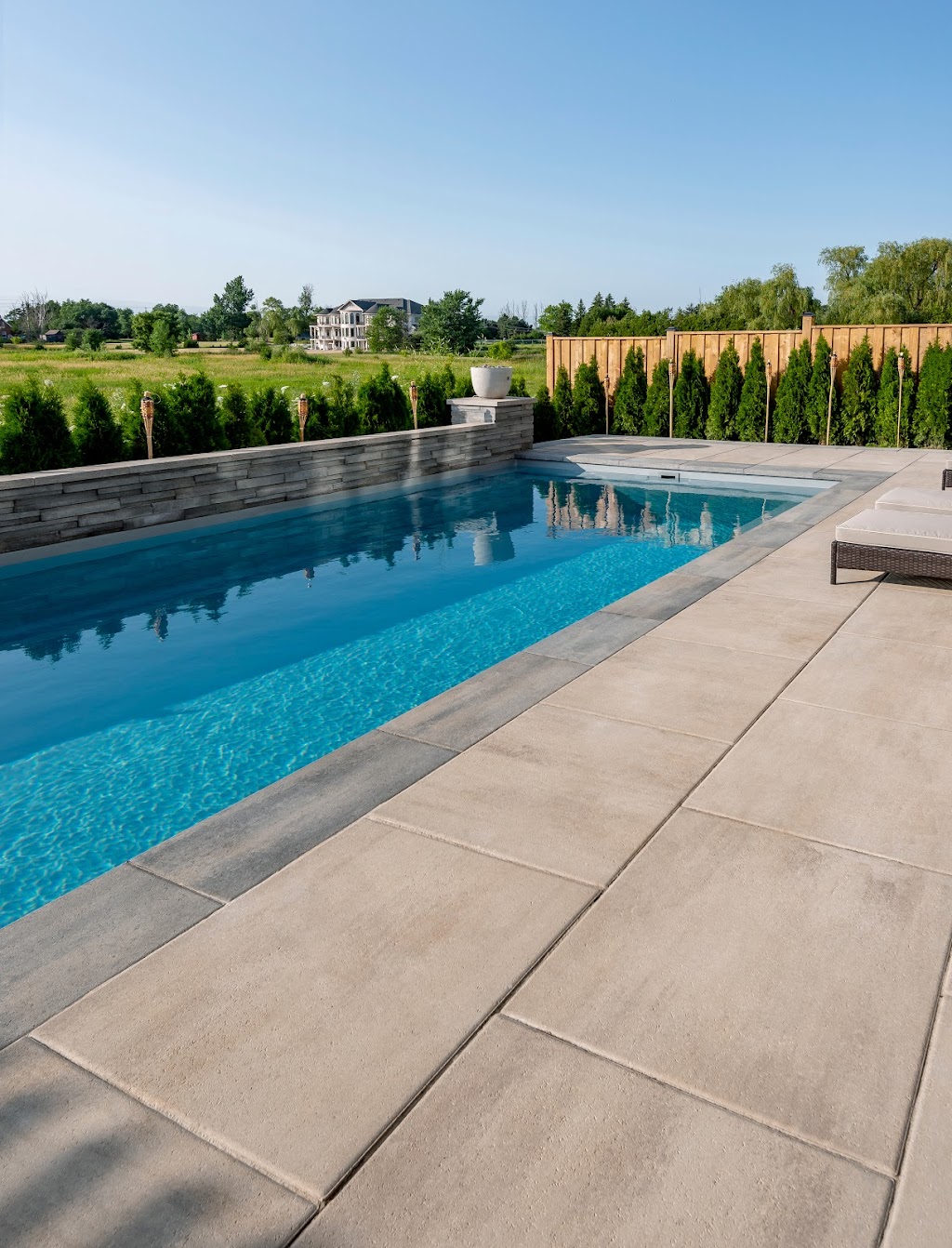 Pavé Sélect Rinox - Vrac | 8096 Bd Wilfrid-Hamel, Québec, QC G2G 0H7, Canada | Phone: (418) 929-9403