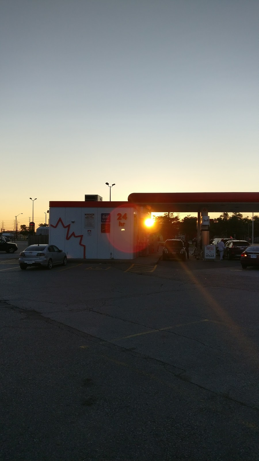 Petro-Canada | 3900 Jane St, North York, ON M3N 2Z2, Canada | Phone: (416) 740-4027