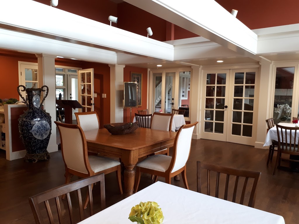 Woodstone Manor | 743 Georgeson Bay Rd, Galiano Island, BC V0N 1P0, Canada | Phone: (604) 374-0192