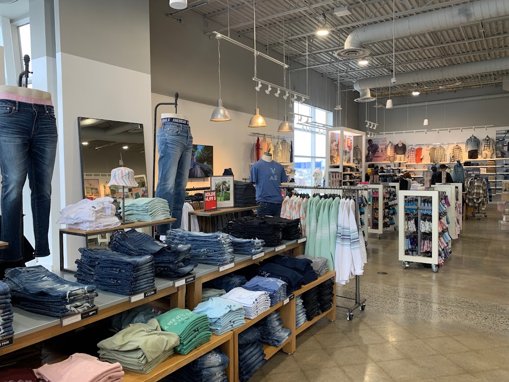 American Eagle Outlet | 999 Bd de lAcadie Space C 1, Montréal, QC H4N 3K1, Canada | Phone: (514) 315-0128