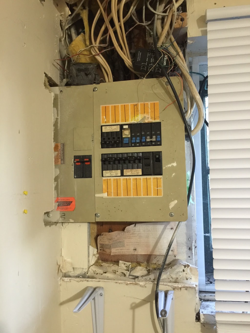 24/7 Electric | 2333 Otter Point Rd, Sooke, BC V9Z 0H8, Canada | Phone: (778) 403-6423