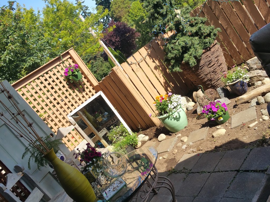 Helmcken Meadows | 1344 Pheasant Ln, Victoria, BC V9B 5R4, Canada | Phone: (250) 727-3958