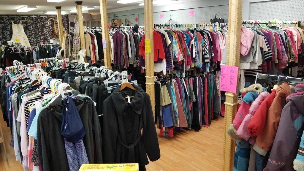 Friperie pas de chichi | 335 Rue de Rouville, Beloeil, QC J3G 1X1, Canada | Phone: (438) 476-3649