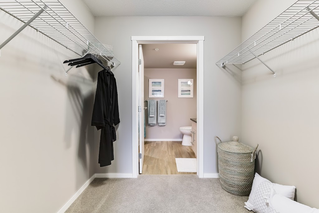 Hillside Walk - Broadstreet Properties Ltd. | 3201 Valleyview Dr, Valleyview, BC V2C 0H6, Canada | Phone: (866) 736-8515