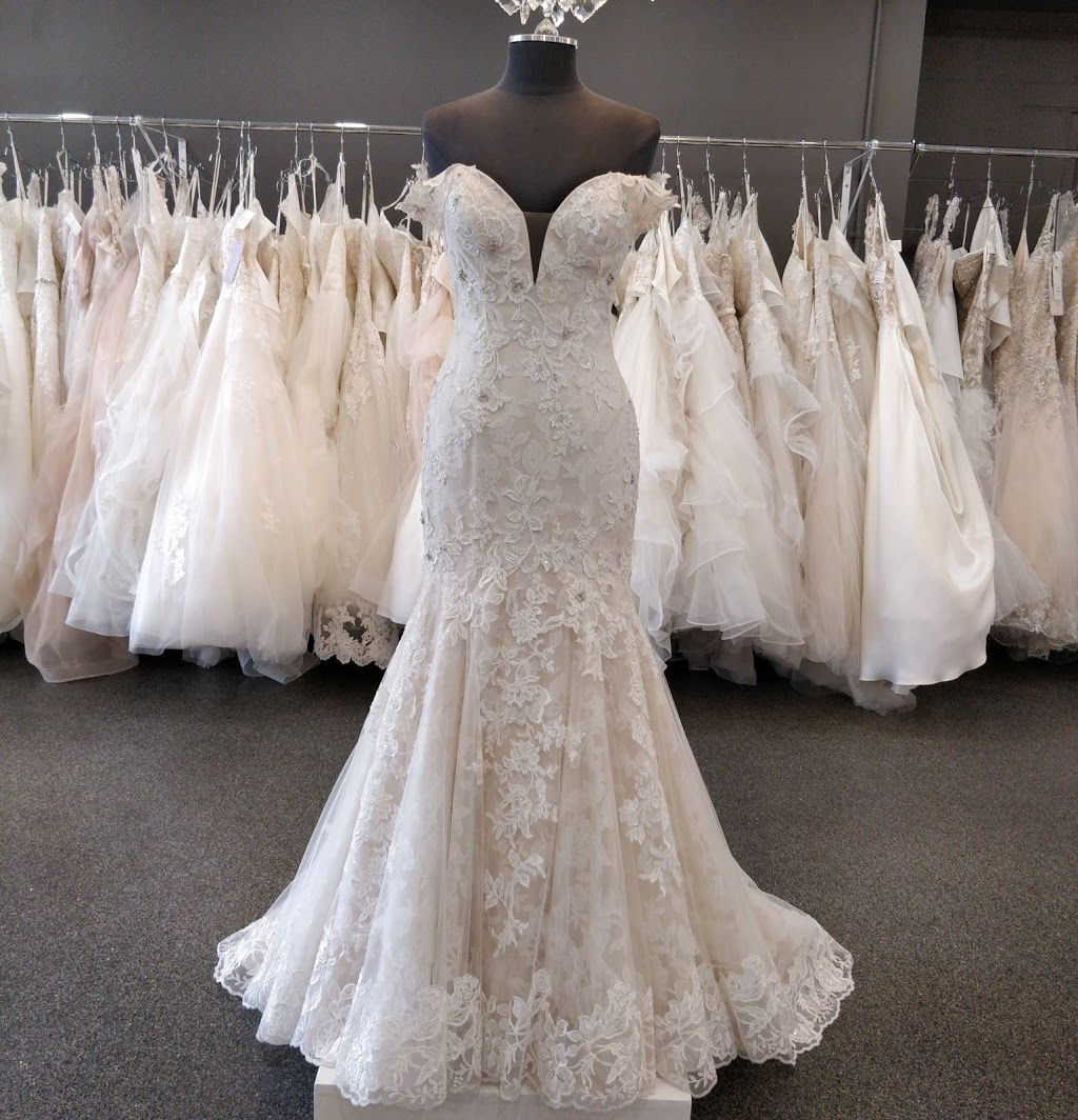 His & Hers Wear & Bridal | 828 Ottawa St, Windsor, ON N8X 2C7, Canada | Phone: (519) 977-0478