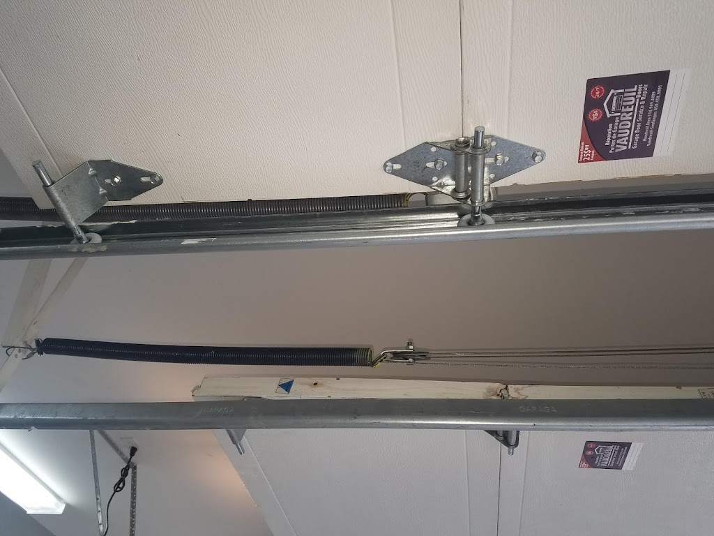 Garage Door & Opener Repair | 2673 Rue de la Symphonie, Saint-Lazare, QC J7T 3J7, Canada | Phone: (450) 458-0001
