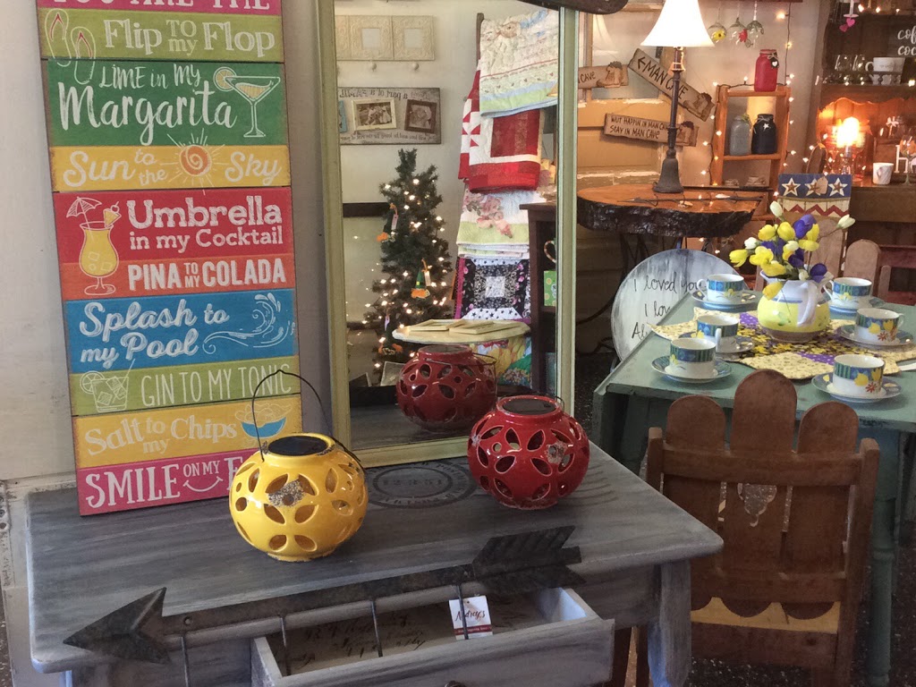Painted Poppy | 6853 Erie Rd, Derby, NY 14047, USA | Phone: (716) 562-7316