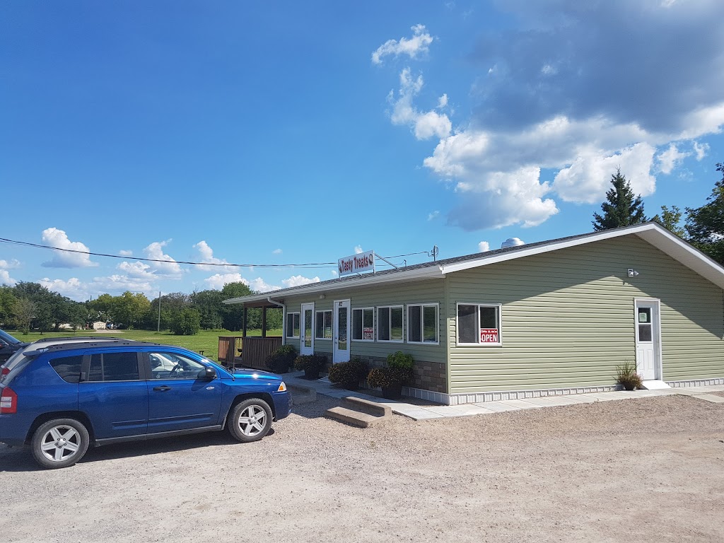 Tasty Treats | 82 Highway, 11 Public Rd N W, Pine Falls, MB R0E 1M0, Canada | Phone: (204) 367-2055