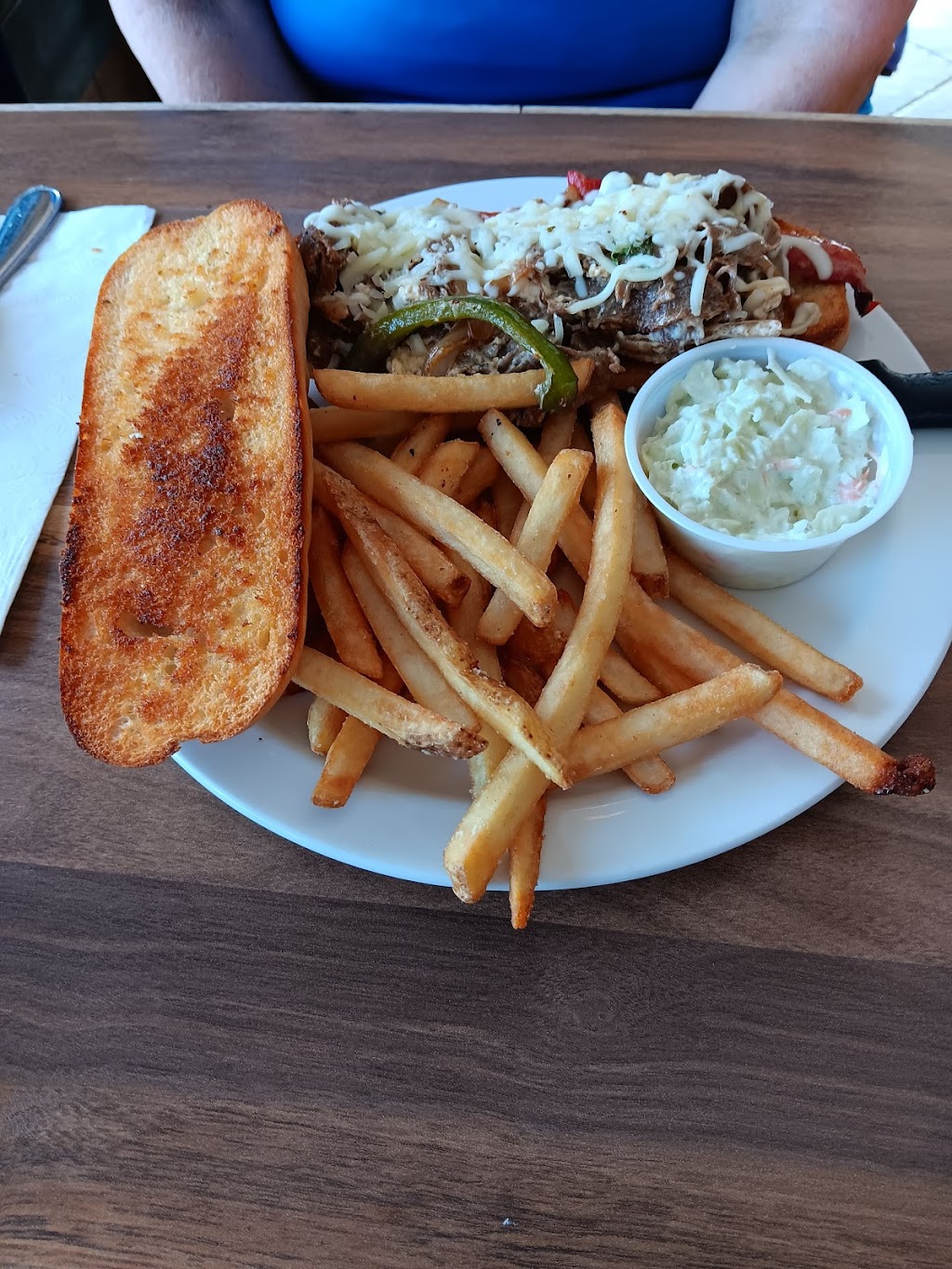 Chez Linda | 534 Main St, Shediac, NB E4P 2H1, Canada | Phone: (506) 532-2302