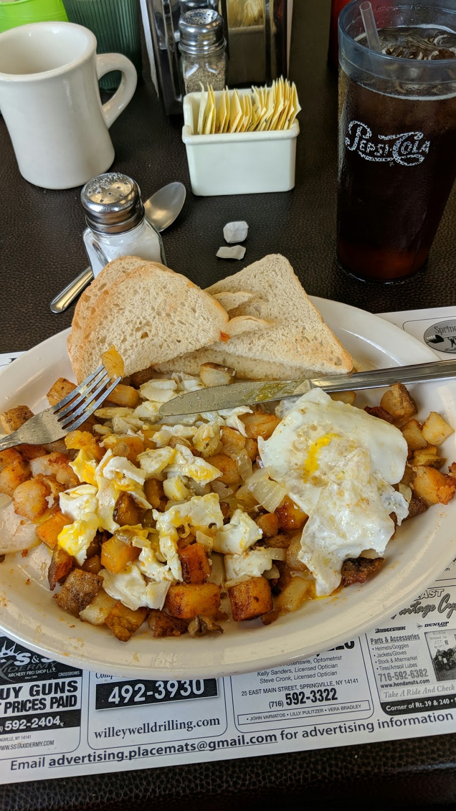 Cozy Corner | 690 E Main St, Springville, NY 14141, USA | Phone: (716) 592-9545