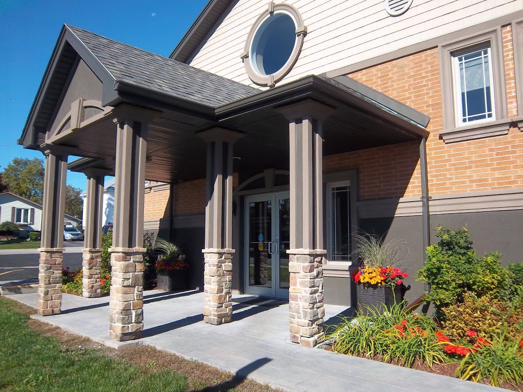 Dr Louise Hill & Associates Family Dentistry | 16 Rose Ave, Orillia, ON L3V 6Y5, Canada | Phone: (705) 326-7874