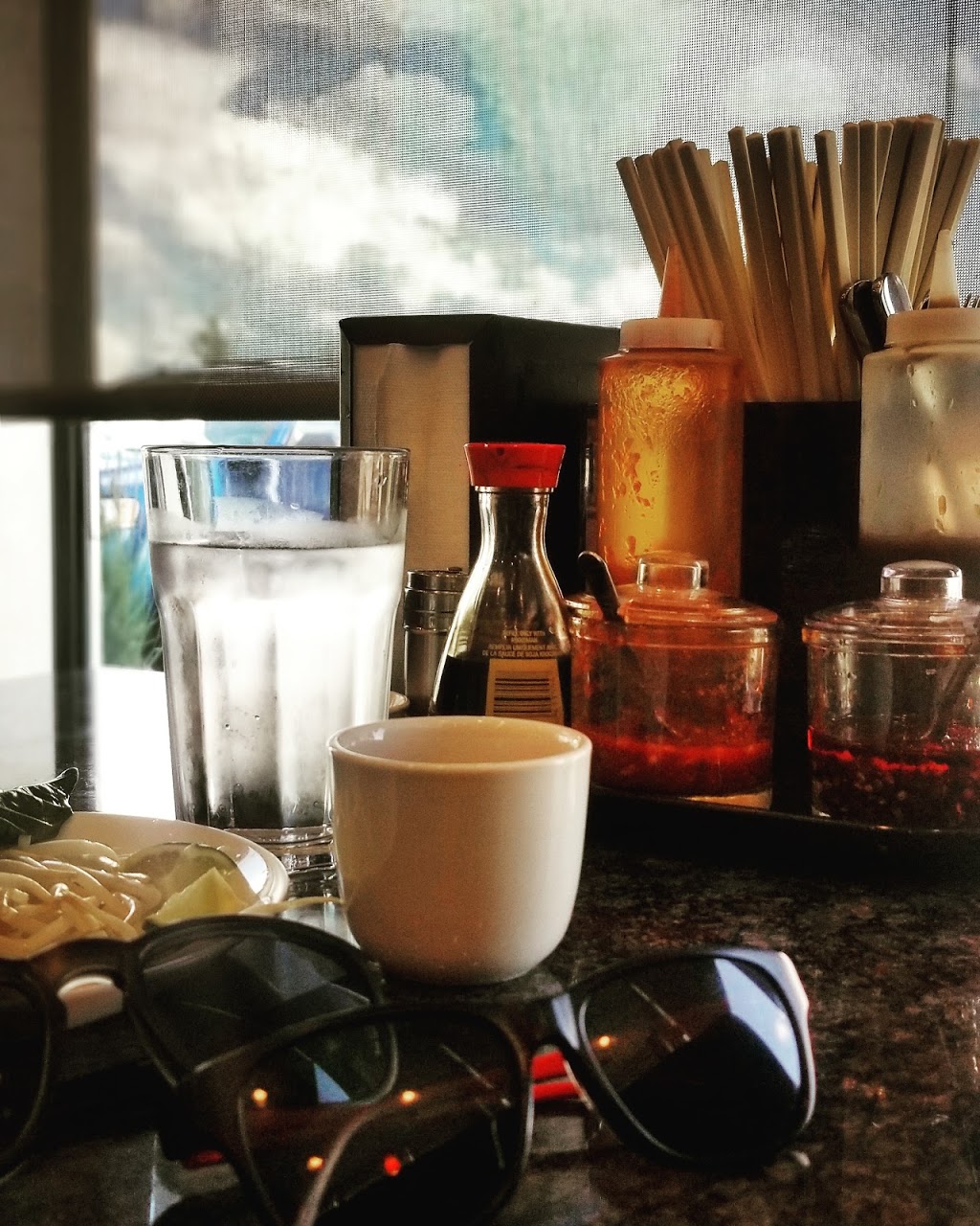Love Pho | 652 Parsons Rd SW, Edmonton, AB T6X 1N4, Canada | Phone: (780) 807-8107