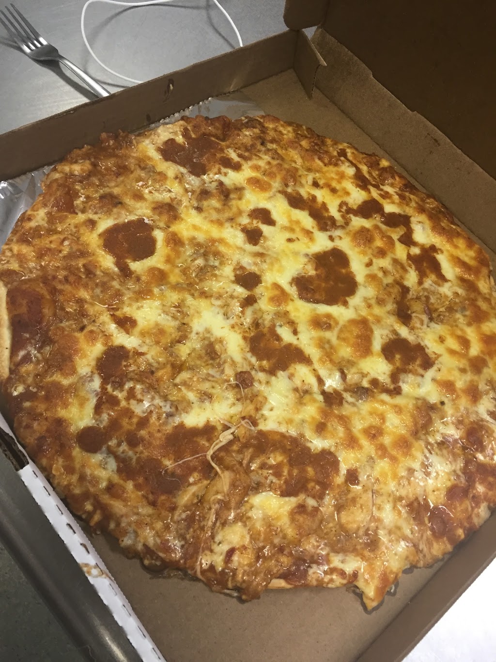 Niakwa Pizza•Elizabeth | 668 Elizabeth Rd, Winnipeg, MB R2J 1A4, Canada | Phone: (204) 256-7655