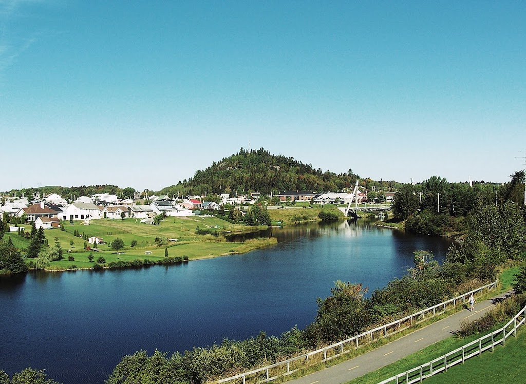 Résidence des Bâtisseurs Rivière-aux-Sables | 2682 Rue Saint-Dominique, Jonquière, QC G7X 0K5, Canada | Phone: (855) 780-0706