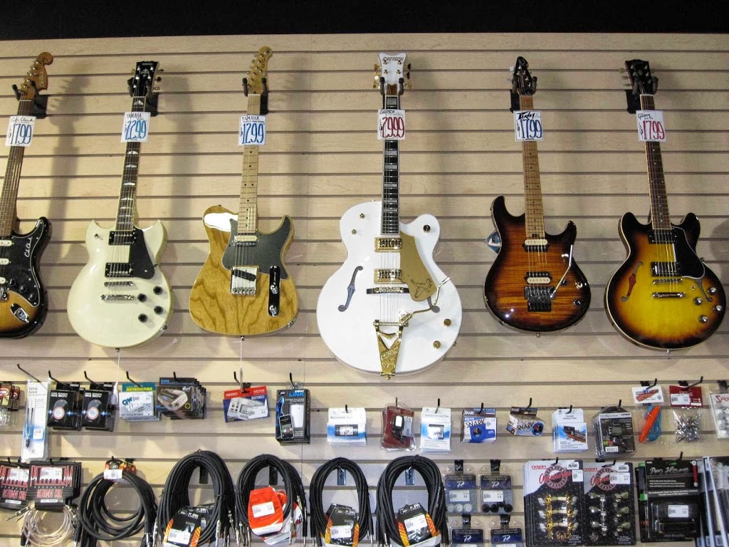 The Guitar World Oakville | 380 Dundas St E, Oakville, ON L6H 6Z9, Canada | Phone: (905) 257-3110